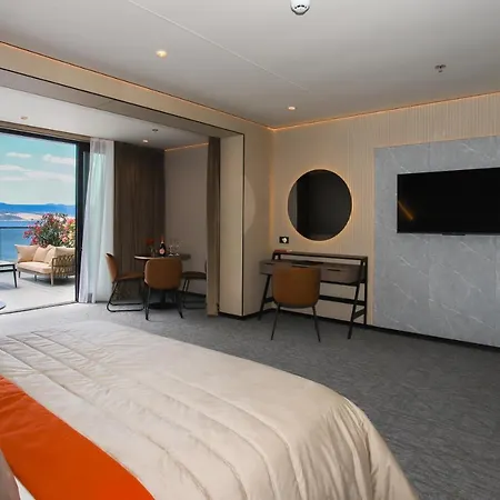 Hotel Medistone 4*