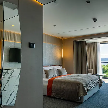 فندق Medistone 4*