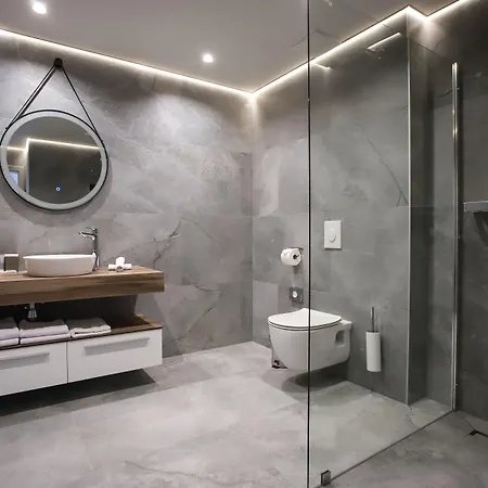 Medistone 4*